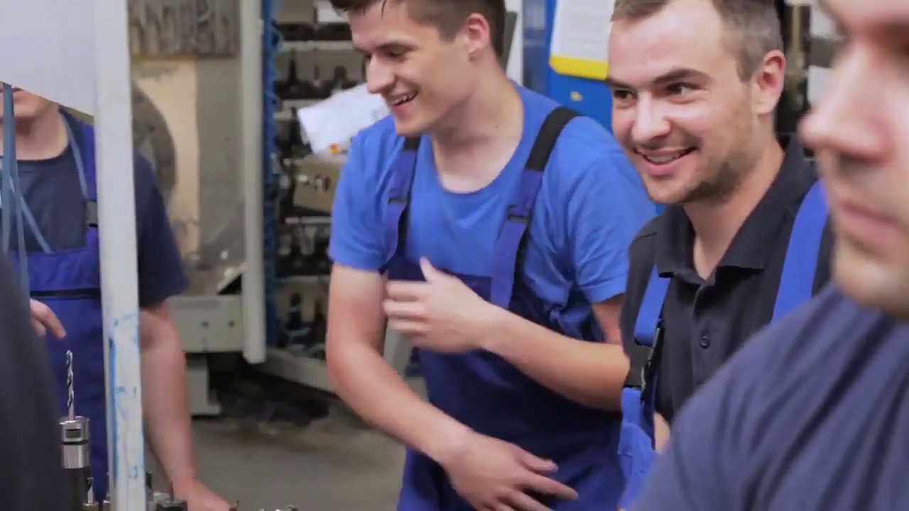 Kazimieruk - Krótki spacer po firmie