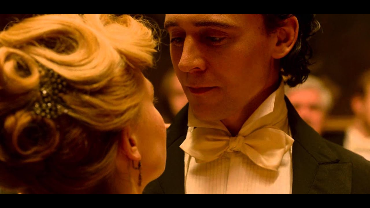 Mi parte favorita de La Cumbre Escarlata: Thomas y Edith bailan un vals