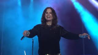 Vignette de la vidéo "Ozzy Osbourne - Mama I'm Coming Home + Paranoid ROCK USA 2017 Oshkosh Wisconsin"