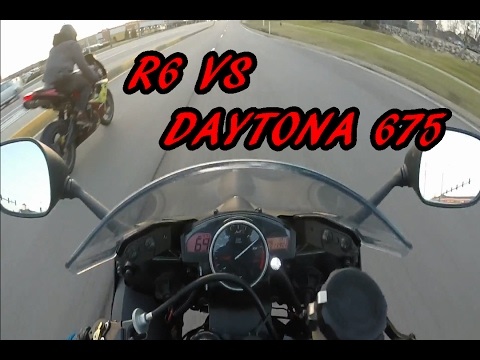 Yamaha R6 vs Daytona 675 - YouTube