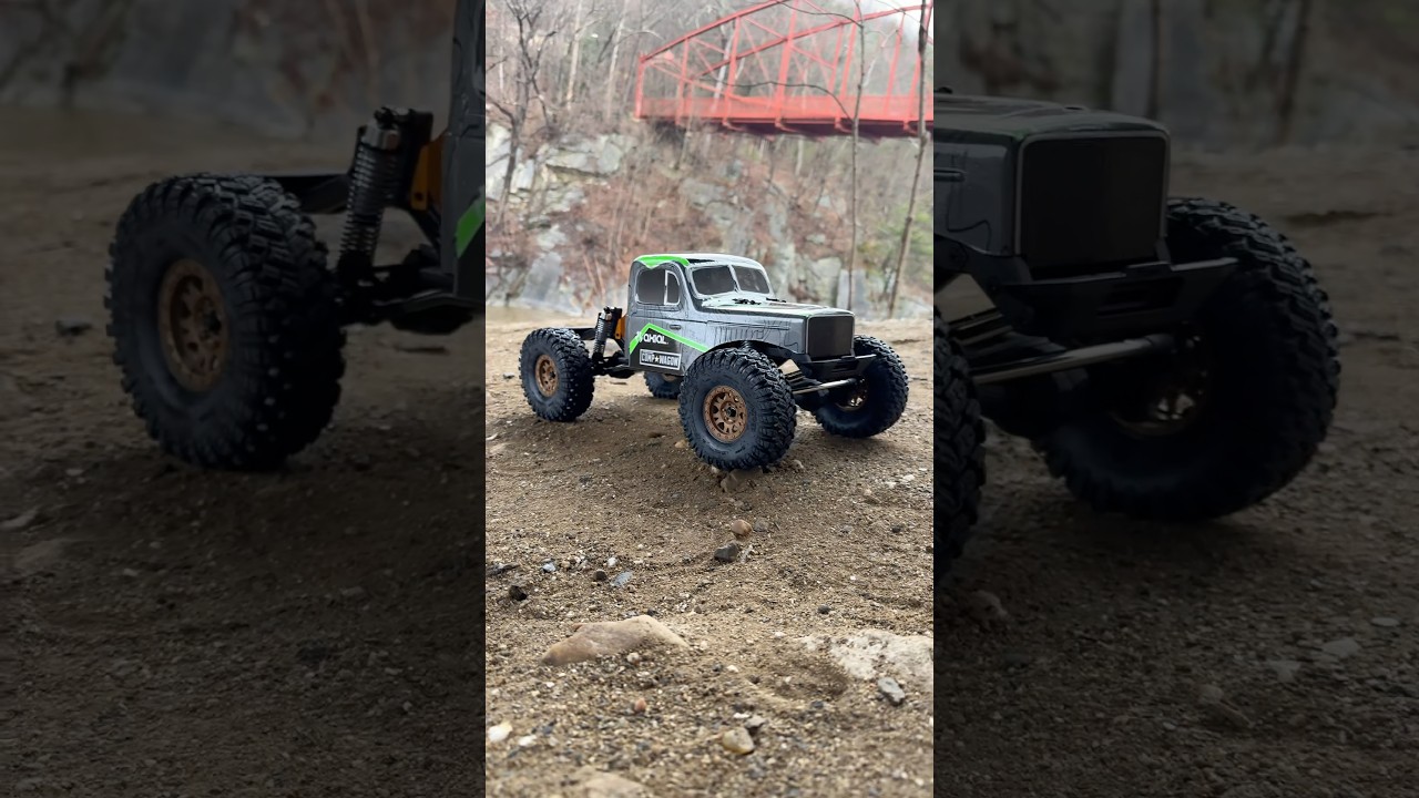 New Axial SCX10III Builders Kit V2 - RC Crawler - YouTube