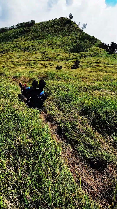 Prosotan di gunung #hikinggunung #horoscope #pendakihilang #storypendakigunung #pendakiangunung