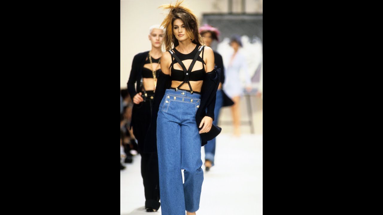 CINDY CRAWFORD CATWALK CHANEL SPRING SUMMER (PARÍS) 1994-1996.