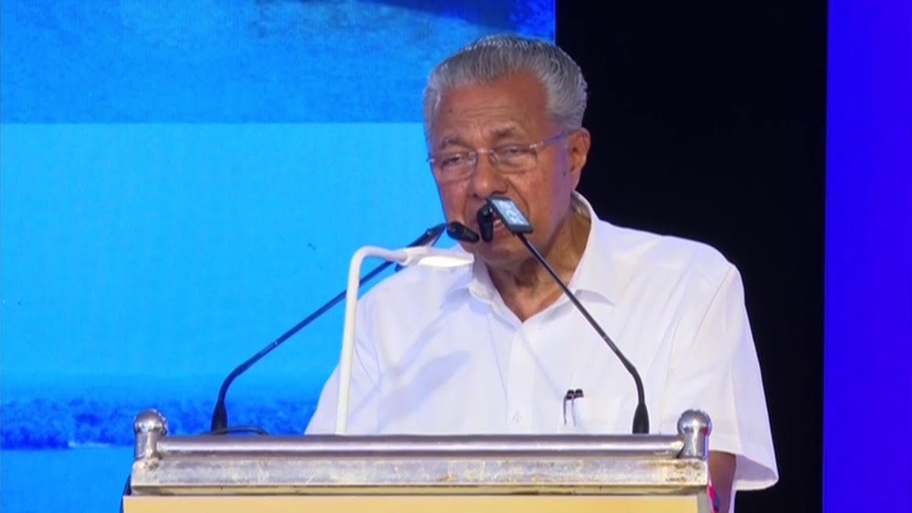 'എല്ലാവരും ഒരുപോലെയല്ല... അങ്ങനെ ആയിരുന്നെങ്കിൽ നാട് അന്ന് പിറകിലേക്ക് പോകില്ലായിരുന്നു' | Kerala CM