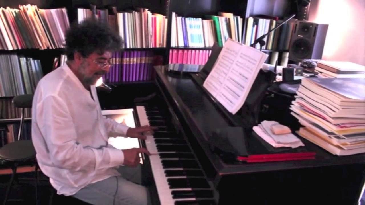 Betty Blue - Gabriel Yared on the piano theme - YouTube