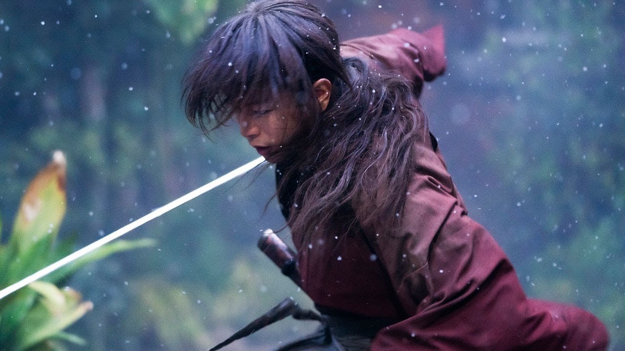 るろ剣 佐藤健 魂のアクション 殺陣 屋根走り 映画 るろうに剣心 最終章 The Final Road To Kenshin スペシャルエディション Youtube