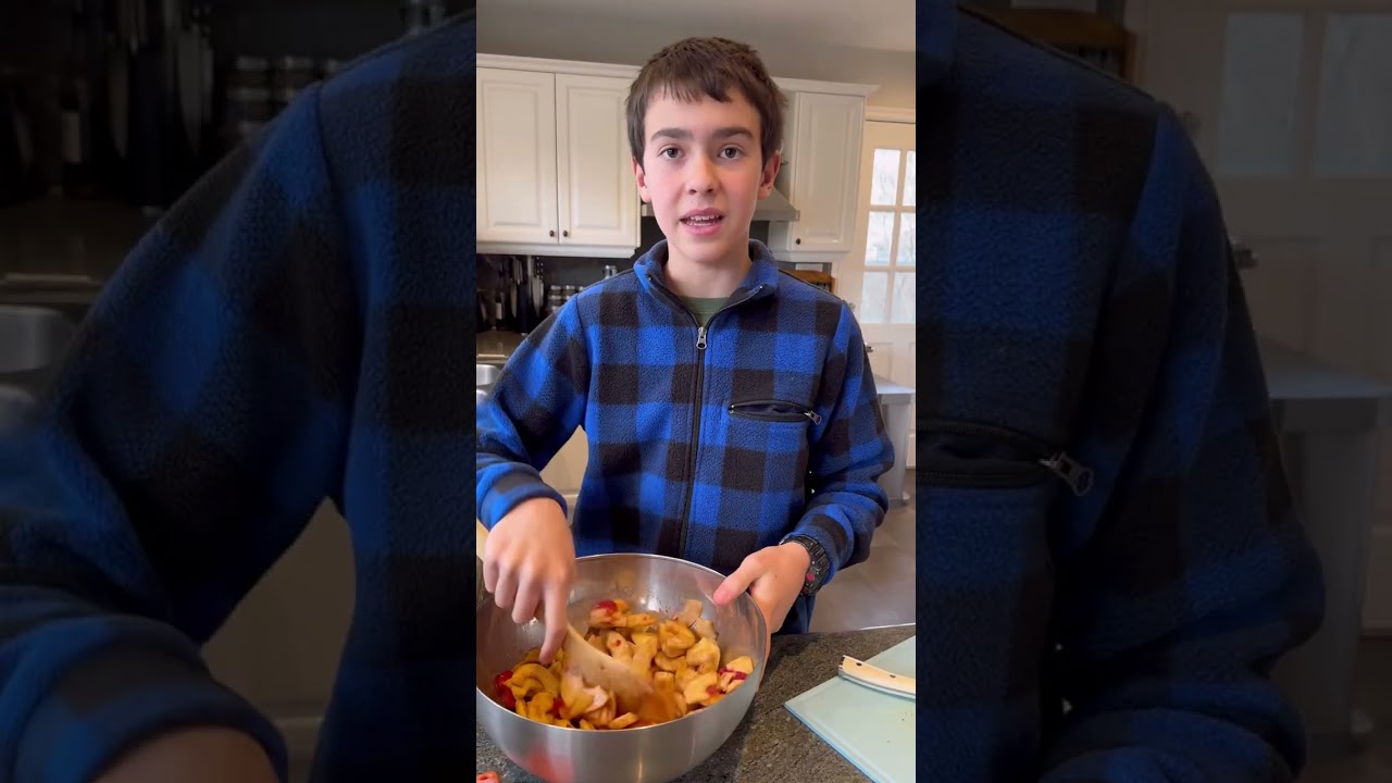 Making A Delicious Swedish Apple Pie! #shorts #baking #chef #apple #applepie #applepierecipe