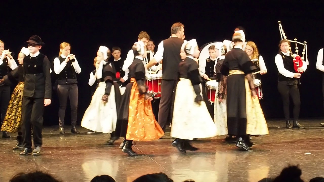 Cercle Ar Vro Vigoudenn (groupe enfants) - Gouel Ar Vugale 2019