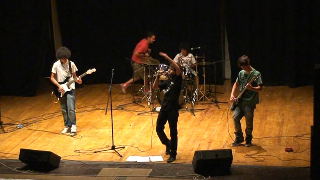 MadeIN Red Hot Chili Peppers Dani California (band cover) "Live