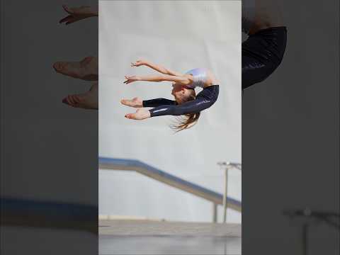 Too fast for the eye to see ➡️ slow motion