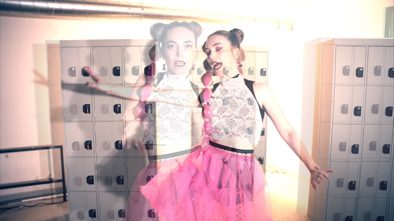 In The Boy's Room - Selma Peelen [official music video]