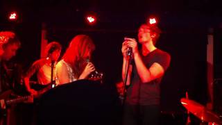 Erland and The Carnival &amp; Hannah Peel - Everything came too easy @ Blue Shell, Cologne (27.03.2011)