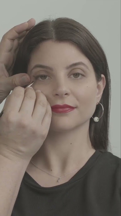 How to Create the Perfect Drop Shadow for Stunning Eye Makeup