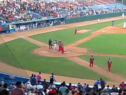 Pedroso Home Run (Beisbol Cubano - Las Tunas)