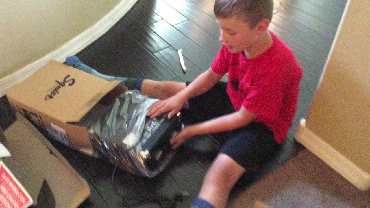 Electric guitar with amp, strap, and pick unboxing! YouTube