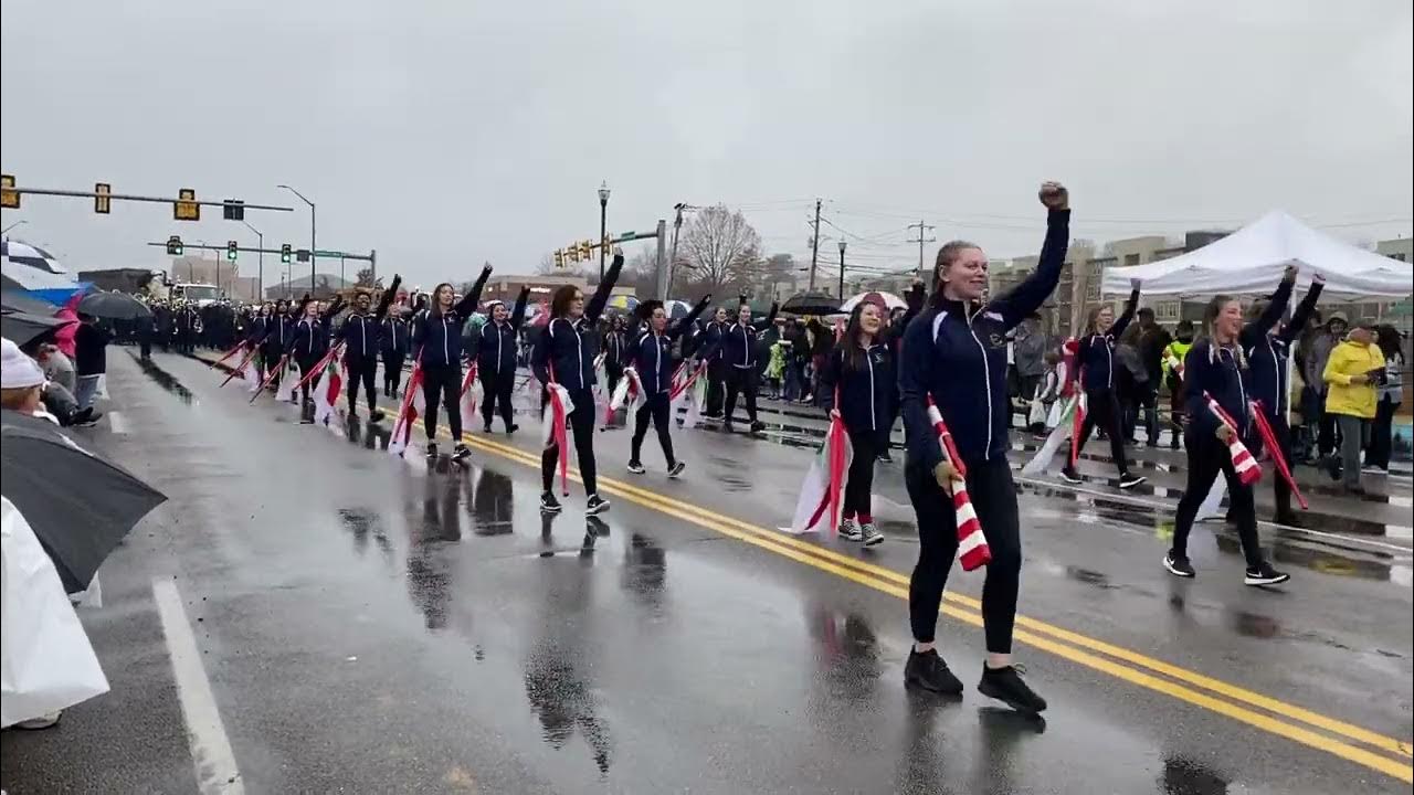ETSU Marching Bucs💙💛 Johnson City Christmas Parade 2022 YouTube