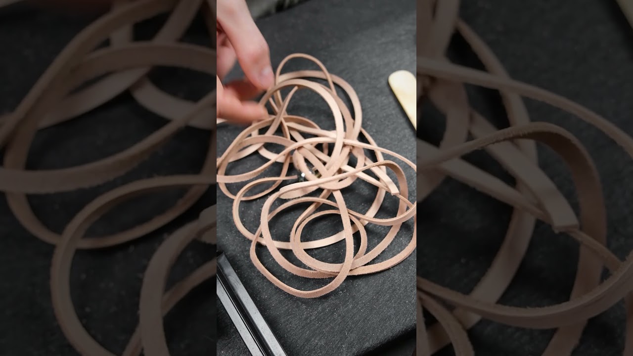 Chaveiro de couro artesanal.  