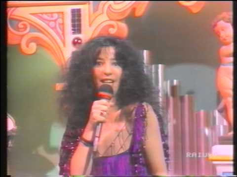 Teresa De Sio a Fantastico 4 (1983) "Aumm aumm"