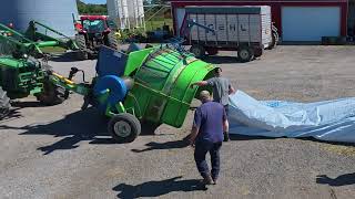 CANADIAN FARMER -  EXTREME FORAGE COMPACTION - THE ART OF THE AG-BAG - THE GIANT SILAGE SAUSAGE -