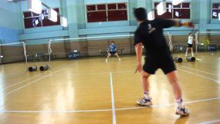 20110426徐正豪(北極熊)vs黃嘉欣教練單打(孚瑪FUMA Badminton )