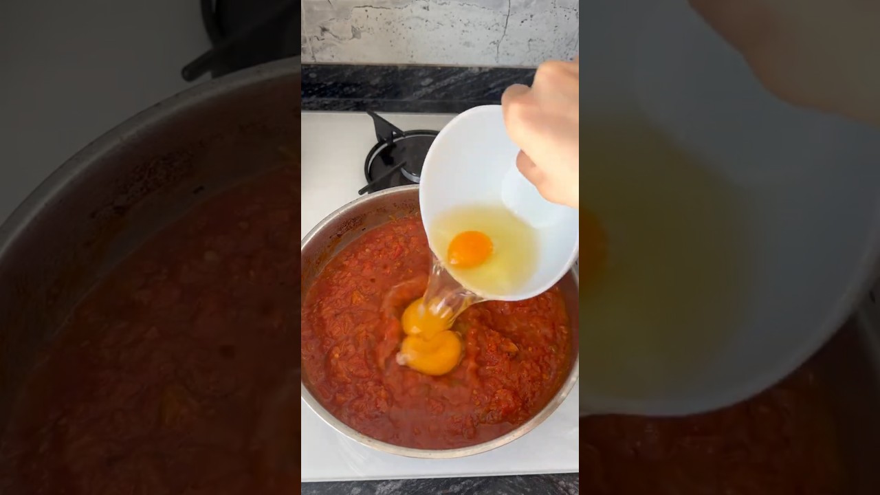 Kurtarıcı Buzluk Sosuyla Pratik Menemen Tarifi ✨ Kurtarıcı Buzluk Sosuyla Pratik Menemen Tarifi ✨