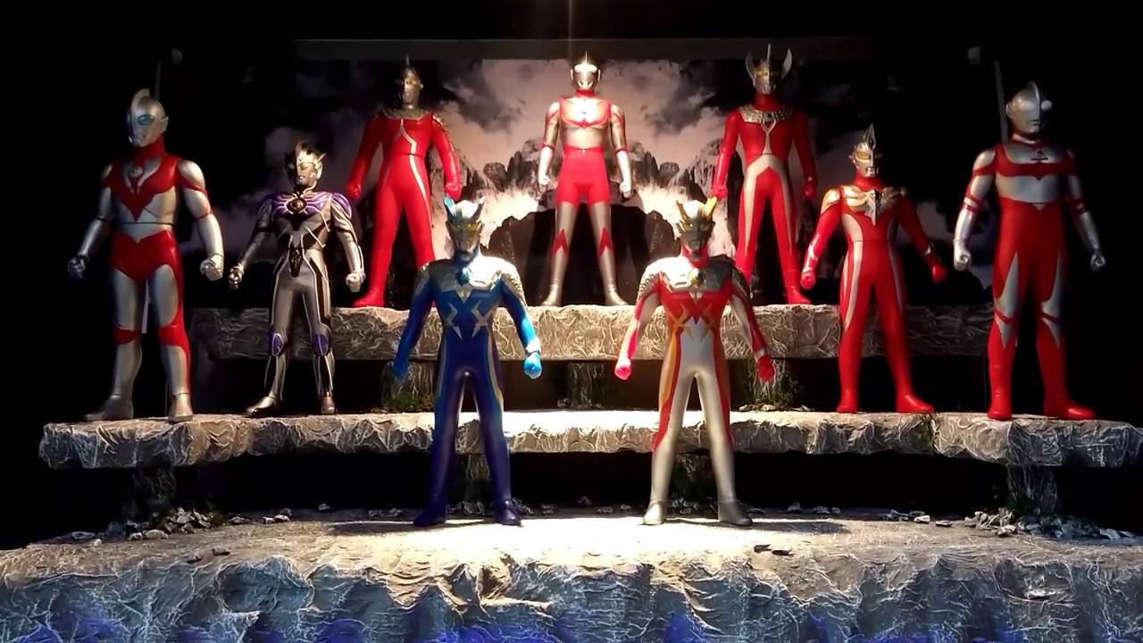 Bandai Ultra Hero Series Ultraman Collection With Diorama