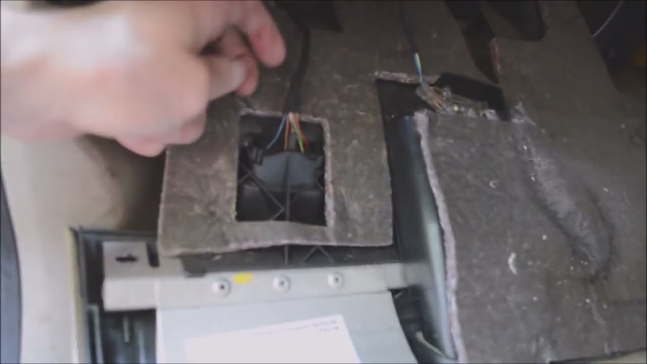 Audi A 6 C 6 Wiper Relay Location