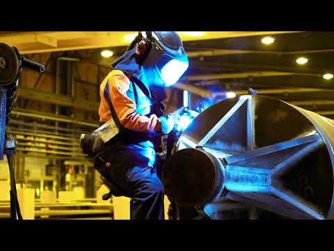 This short factory film moves from the town as a whole to one part of its working life. SSAB identifies the site as its Oulainen tube factory and says it produces spiral-welded steel pipes, including value-added products. The 2017 recording is a useful introduction to the industrial presence that the municipality also cites as part of local vitality, while its age means it should not be treated as a current guide to production, jobs or factory access.