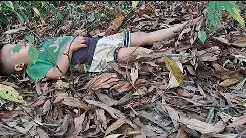 Single mother's son lost in the forest - Life of a 17 year old single mother - Duong Mi - DayDayNews