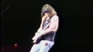 Bon Jovi - Bad Medicine / Shout (Madison Square Garden 1993)