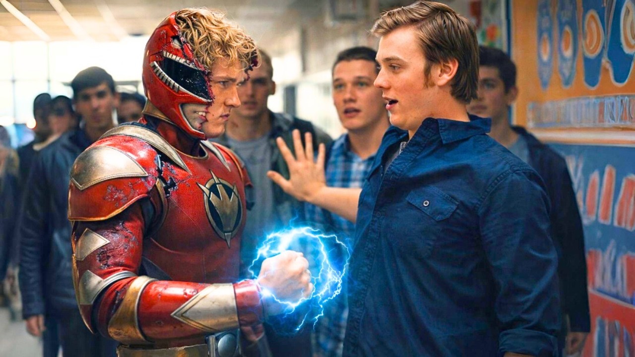 Молодой человек находит ВОЛШЕБНЫЙ КАМЕНЬ, который создает СУПЕРКОСТЮМ с ЧУДОВИЩНОЙ СИЛОЙ и ЗАЩИЩА...