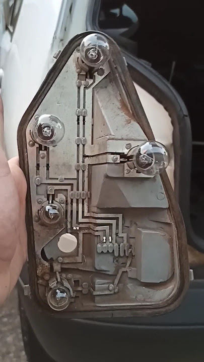 QUICK TIP | HOW TO FIX A BAD TURN SIGNAL ON A 97 PALIO!? #VIRAL #SHORTS