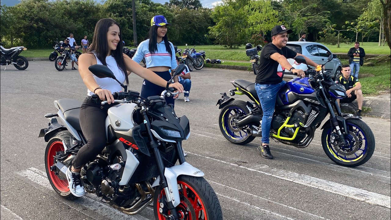 Me retaron a correr en MT09 - Karol Vargas vs Piolo Stunt