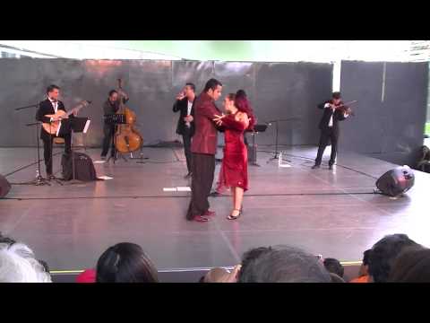 Dennys Daniel Fernandez y Valeria Lorduguin, Cristian Sanchez y Laura muchenik. Tango