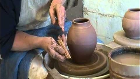 How to Throw, Alter and Texture a Lidded Storage Jar
