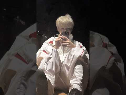 [올데이프로젝트/우찬] #kpop #korean #idol #alldayproject #woochan #아이돌 #우찬 #올데이프로젝트 #남자 #배경화면 #wallhanging