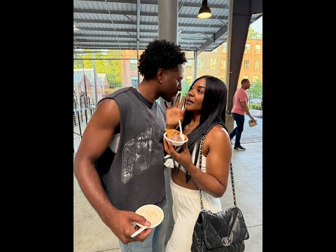 When Tre tries to kiss Ernestine in public goes wrong!