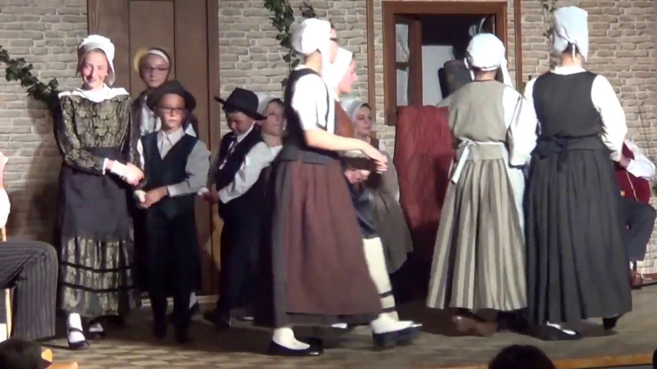 La polka de la Valentinou - Danse du Limousin - YouTube