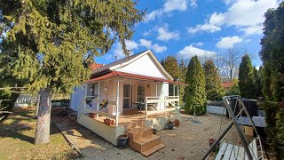 Felújított nyaraló Balatonvilágos egyik legjobb részén.