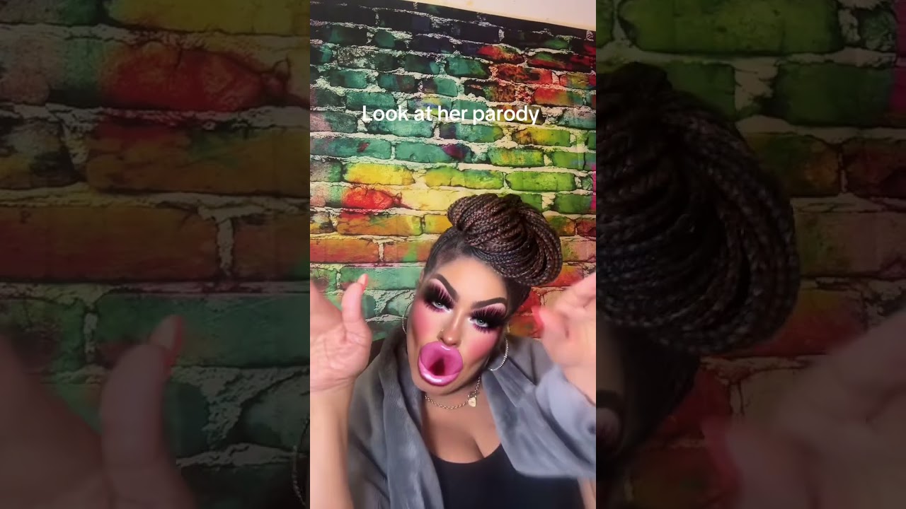 Посмотрите на её пародию
