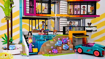 Andrea has a popstar MANSION! All the LEGO Friends girls are BACK Andrea's Modern Mansion build pt 1