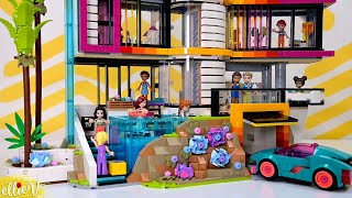 Andrea has a popstar MANSION! All the LEGO Friends girls are BACK Andrea's Modern Mansion build pt 1