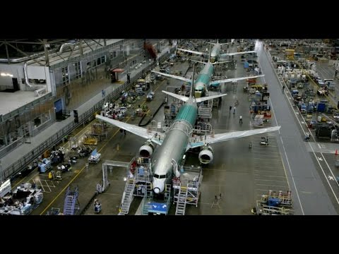 Assembly of a SunExpress-Boeing