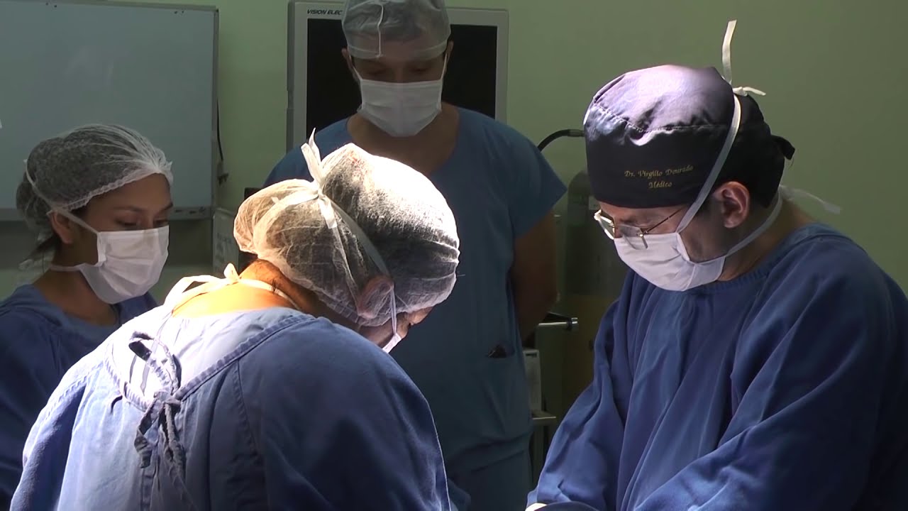 Cisto sinovial em punho direito / Synovial cyst in right wrist doutor estranho filme