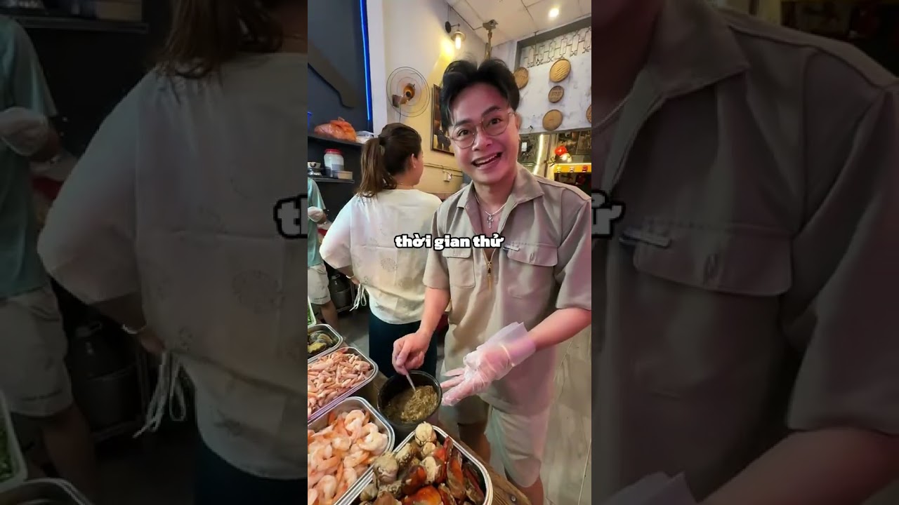 Mì sủi cảo siu ngon. #shorts #streetfood #food #foodie #foodlover #foodreview #review #saigon #anvat