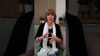 Is crawling skin a symptom of perimenopause and menopause? Yes, it can be! I explain why...