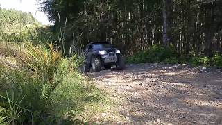 1990 Geo Tracker Rock Crawling!
