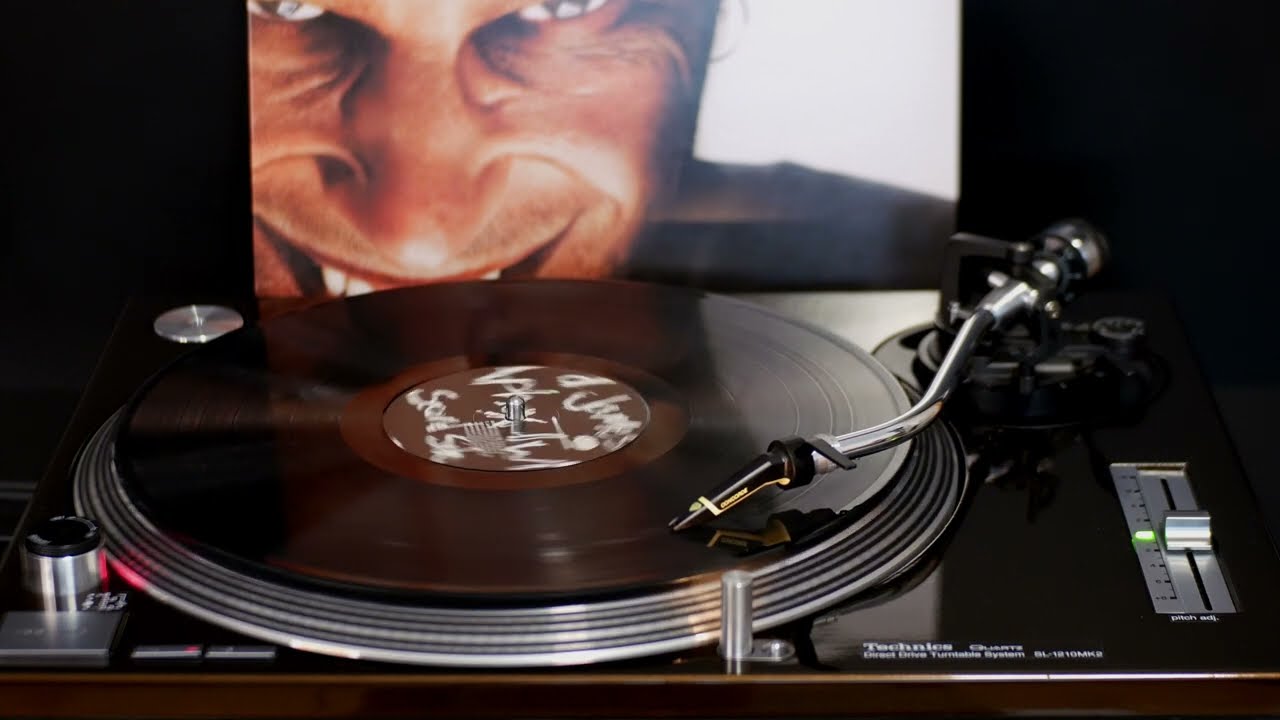 Aphex Twin - Yellow Calx