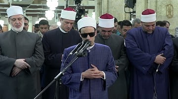 بأداء يجمع بين جمال التلاوة وتدبر المعاني الطالب الشيخ محمد أحمد حسن، يؤم المصلين بالجامع الأزهر