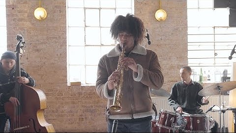 Eriksson Kaner & Sascha Create - The Way - feat. Kaidi Akinnibi (live at TOTAL REFRESHMENT CENTRE)